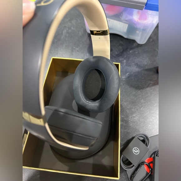 Beats Studio 3 Shadow Grey - Picture 6 of 8